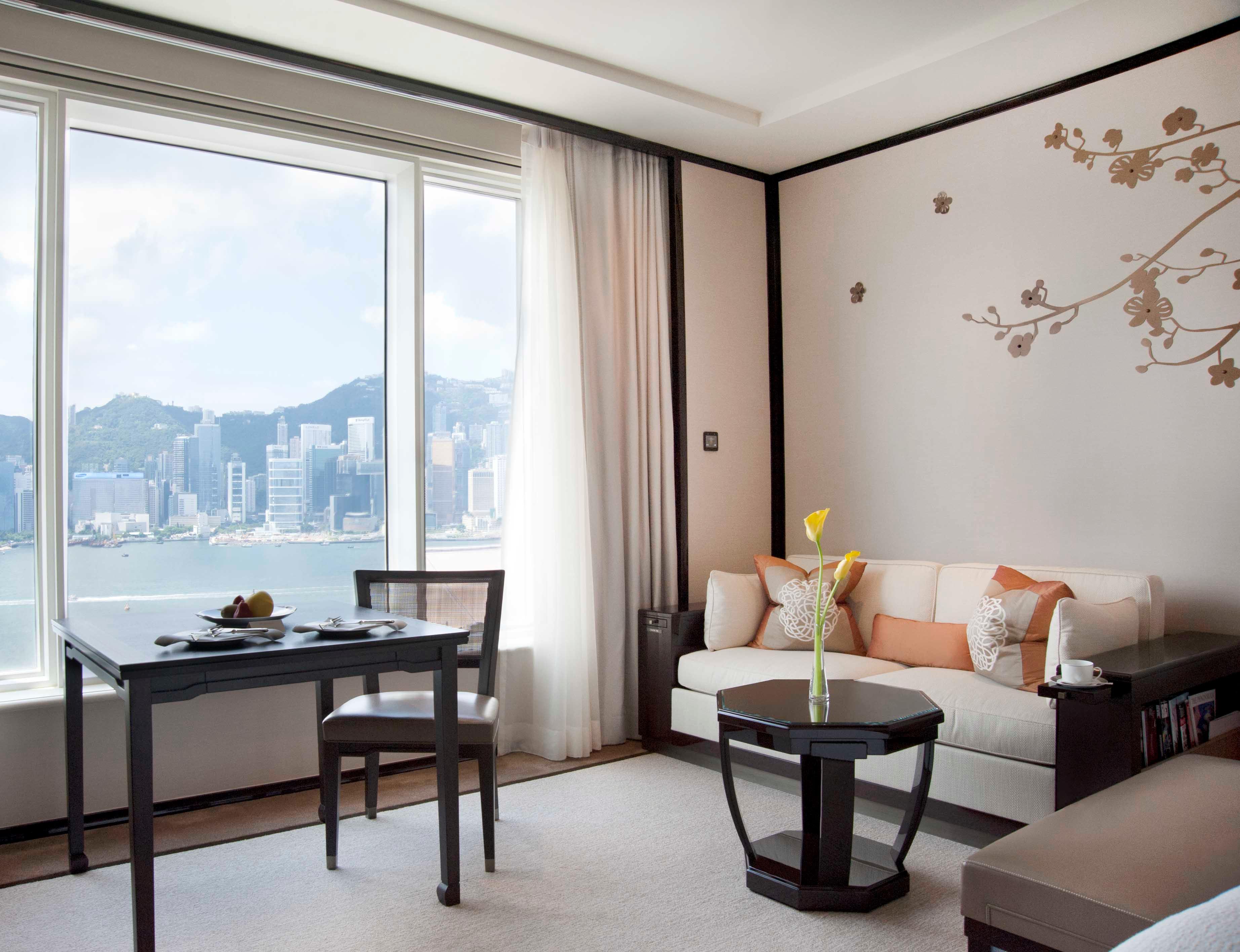 Grand Deluxe Harbour View Room