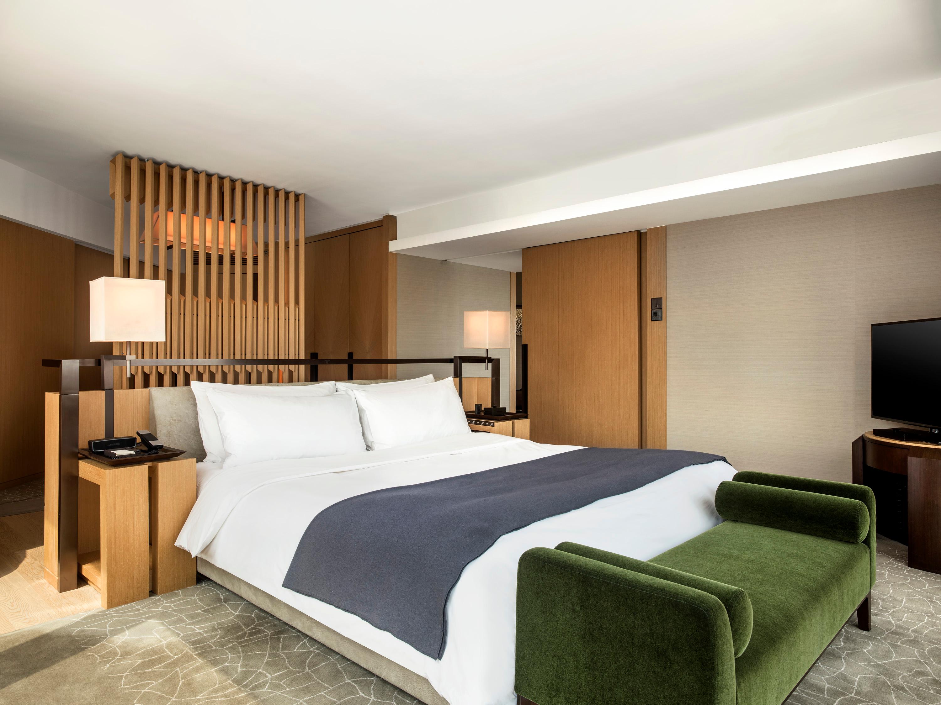 Upper Suite Bedroom Overlooking Victoria Harbour