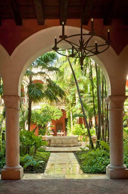 Sofitel Legend Santa Clara Grand Swimming Pool and Solarium