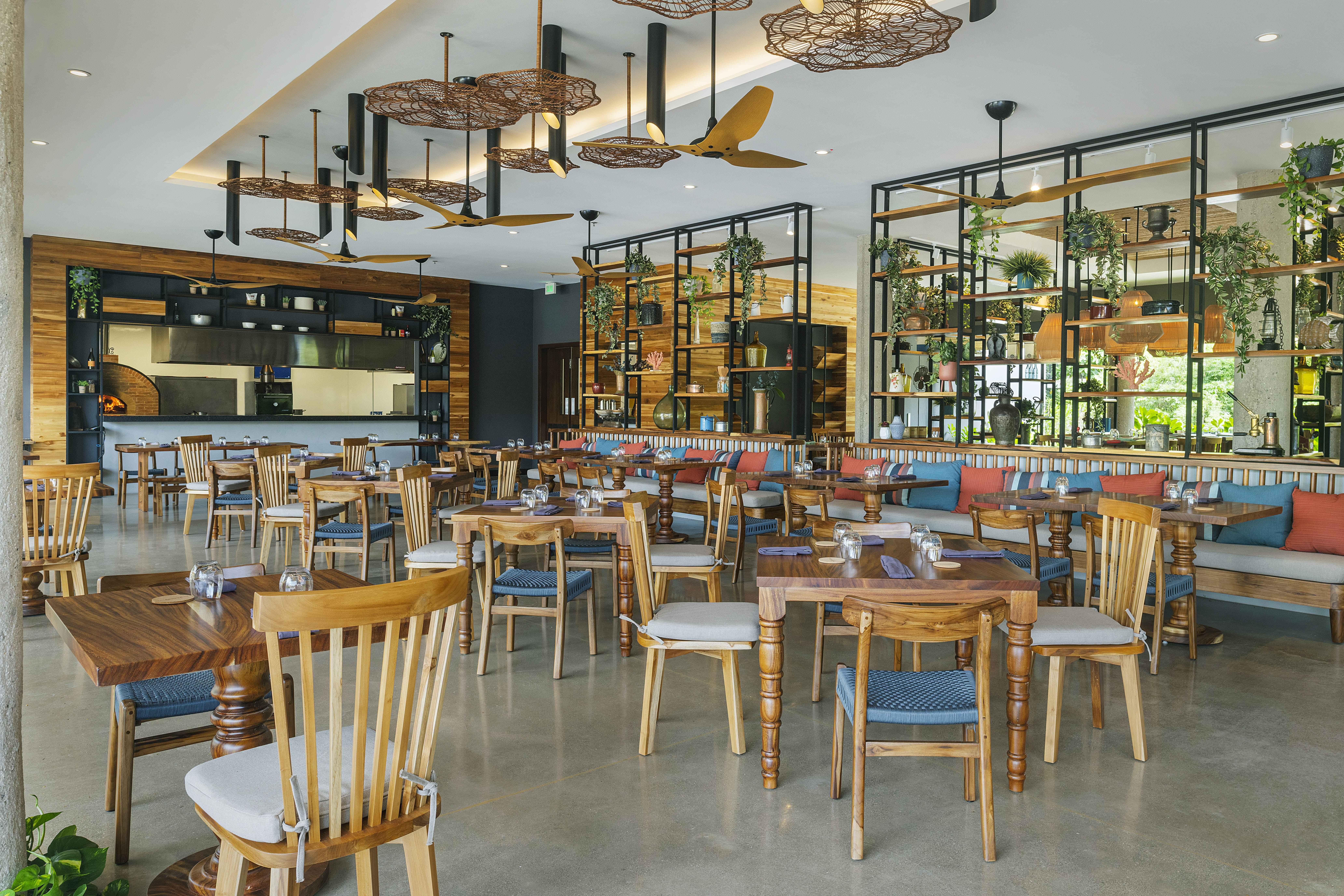 MalÃº Mediterranean fusion restaurant