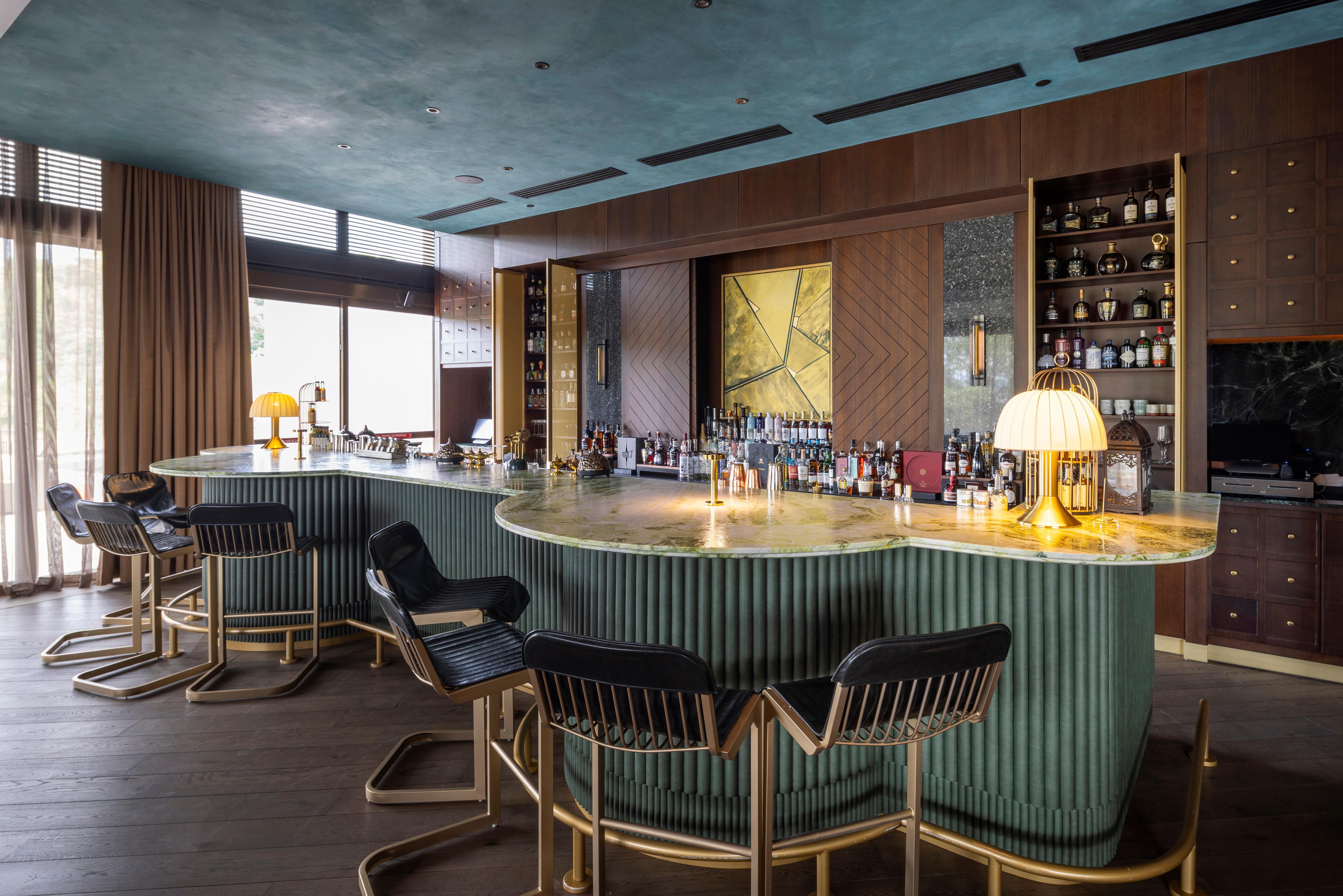 Iconic Peacock Alley cocktail bar and lounge