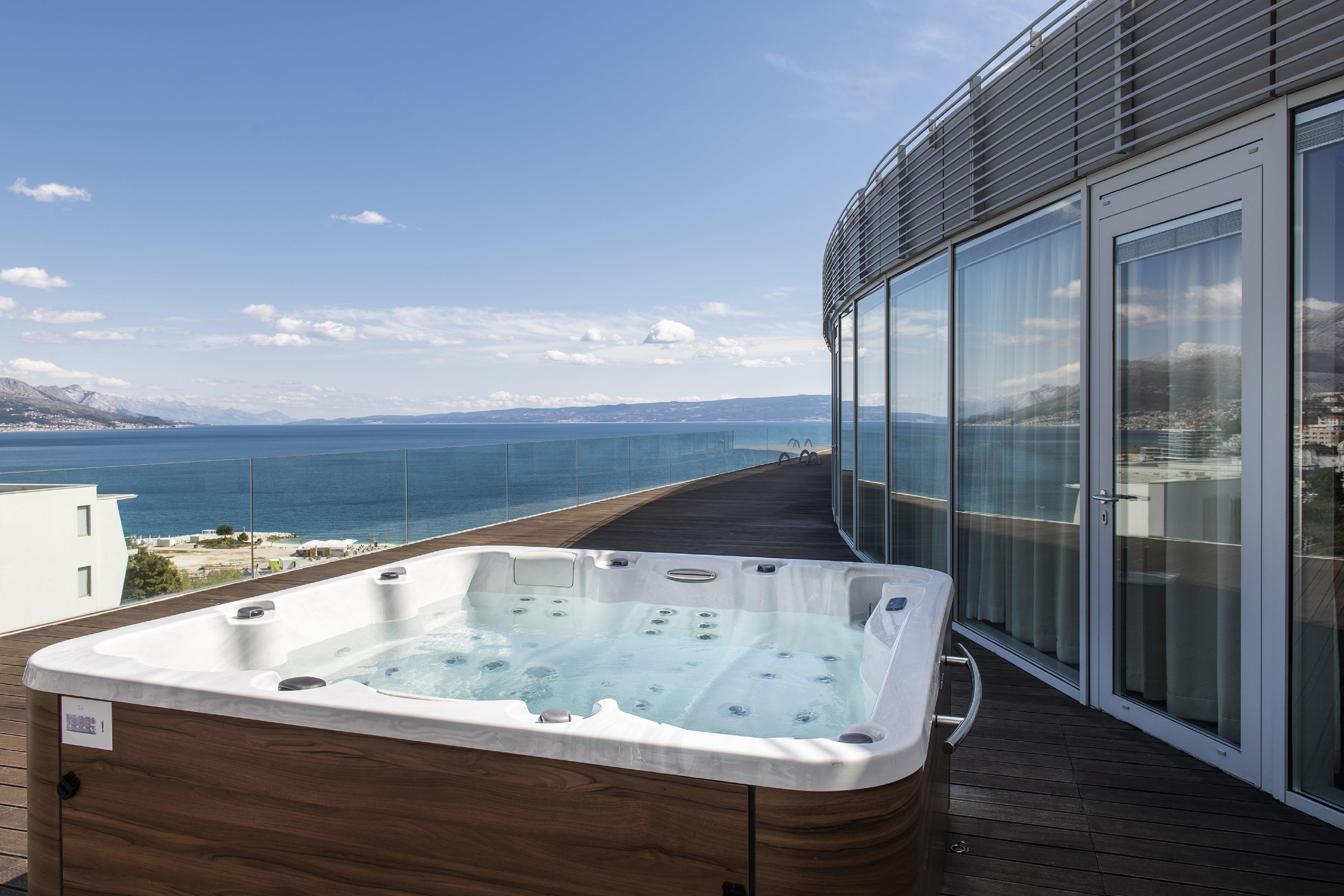 Penthouse Suite rooftop terrace with private hot tub