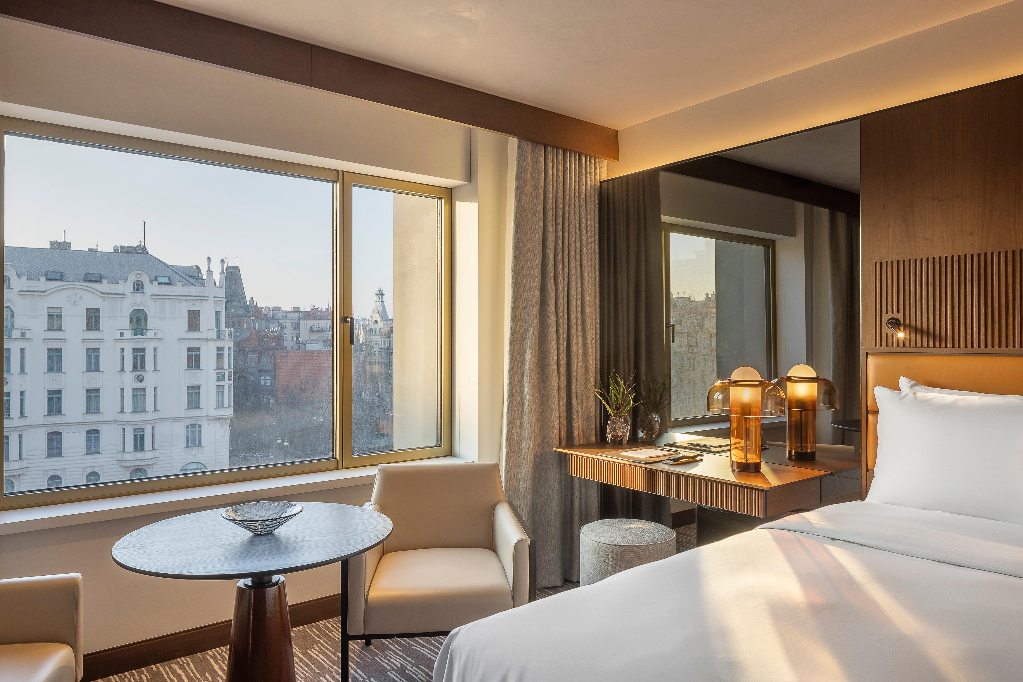 Fairmont King Guestroom interior