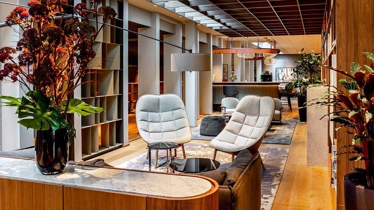 Grand Atrium Lobby and Reception