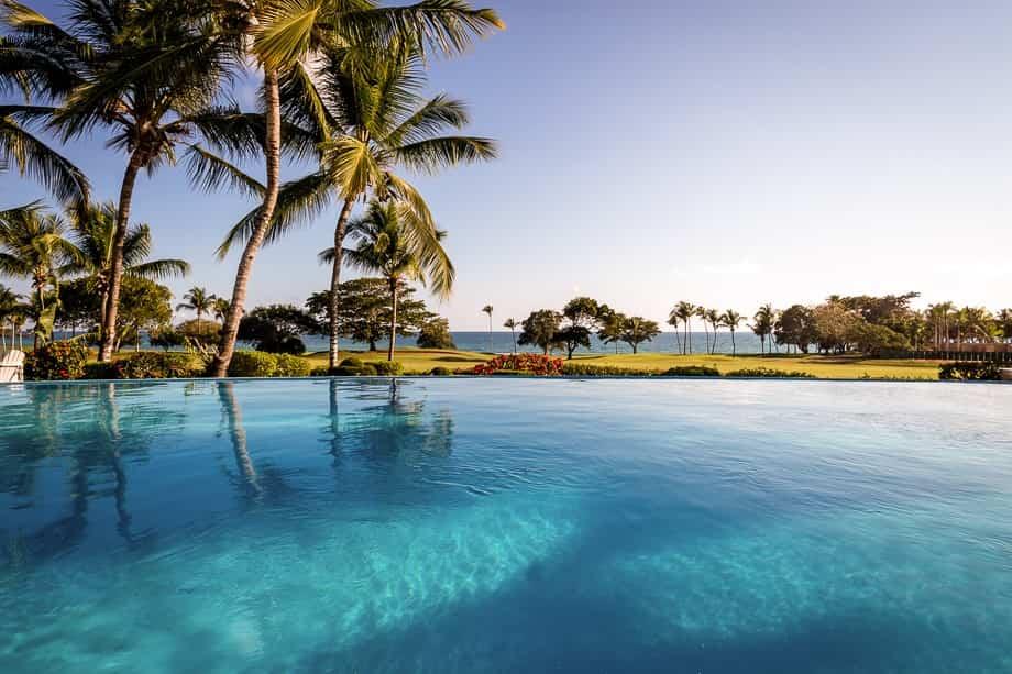 Oceanfront Villa with Private Infinity Pool