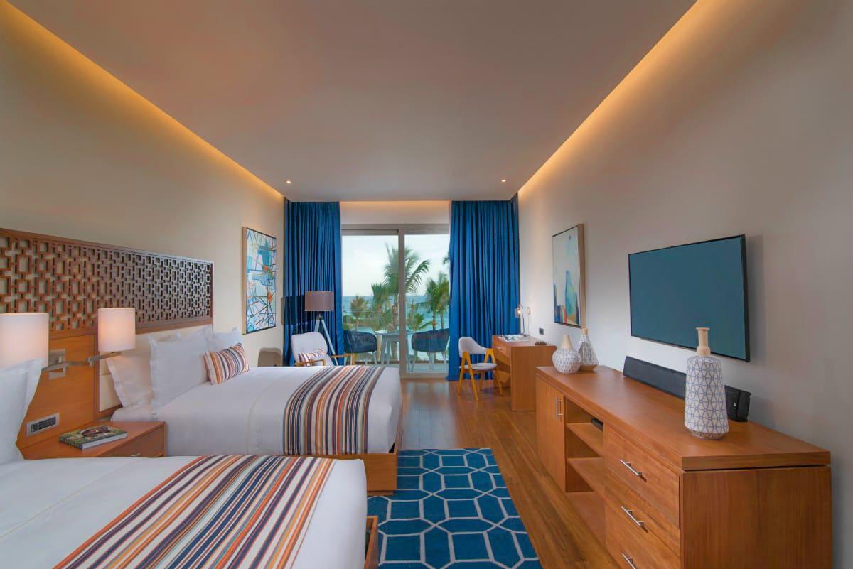 Beachfront Suite Private Ocean-View Terrace