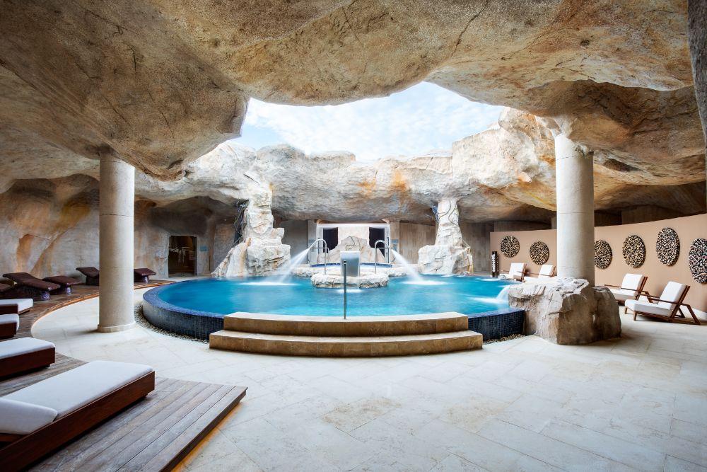 Larimar Spa Subterranean Hydrotherapy Circuit
