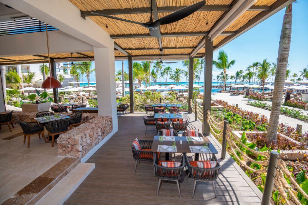 Waves Chophouse and Steakhouse Overlooking Ocean