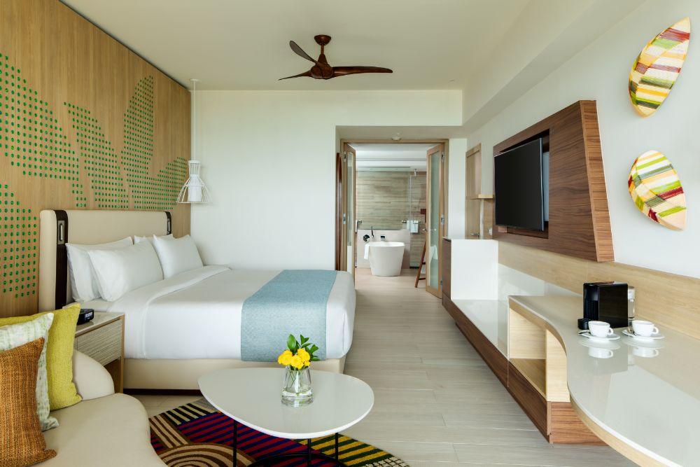 Presidential Oceanfront Suite Master Bedroom