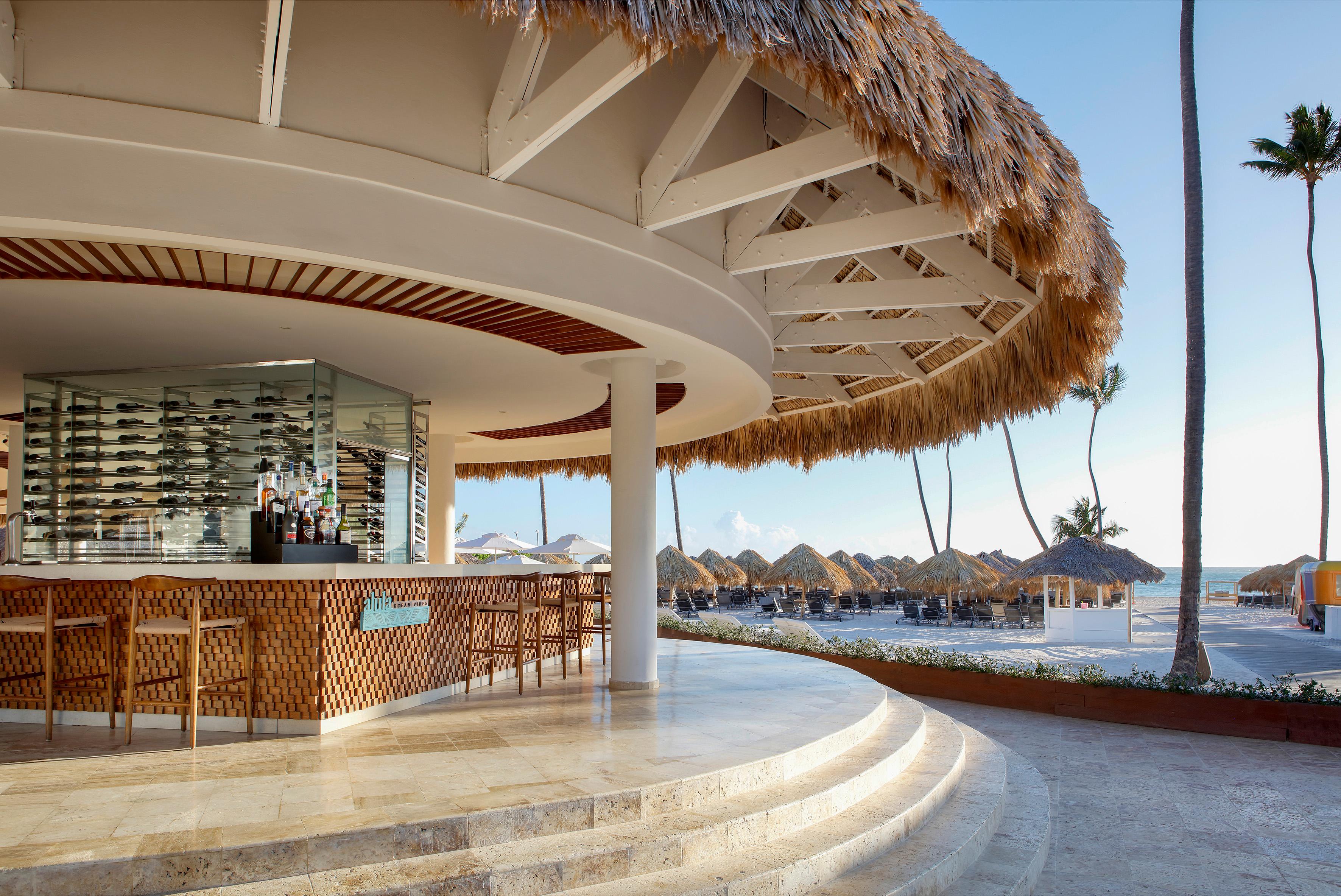 Alula Beach Club at Bavaro Beach