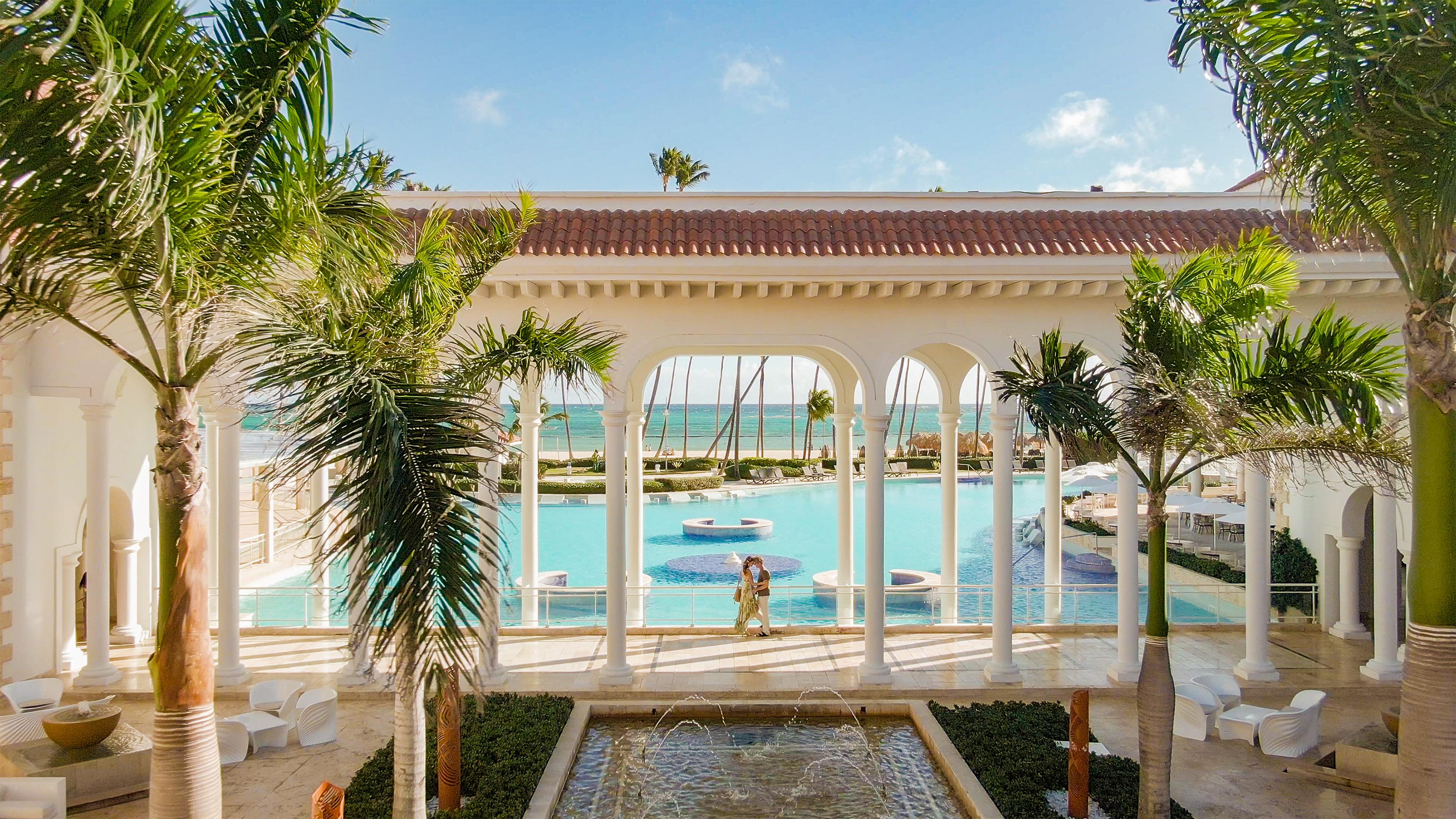 Paradisus Palma Real Colonial Plaza courtyard architecture and fountains