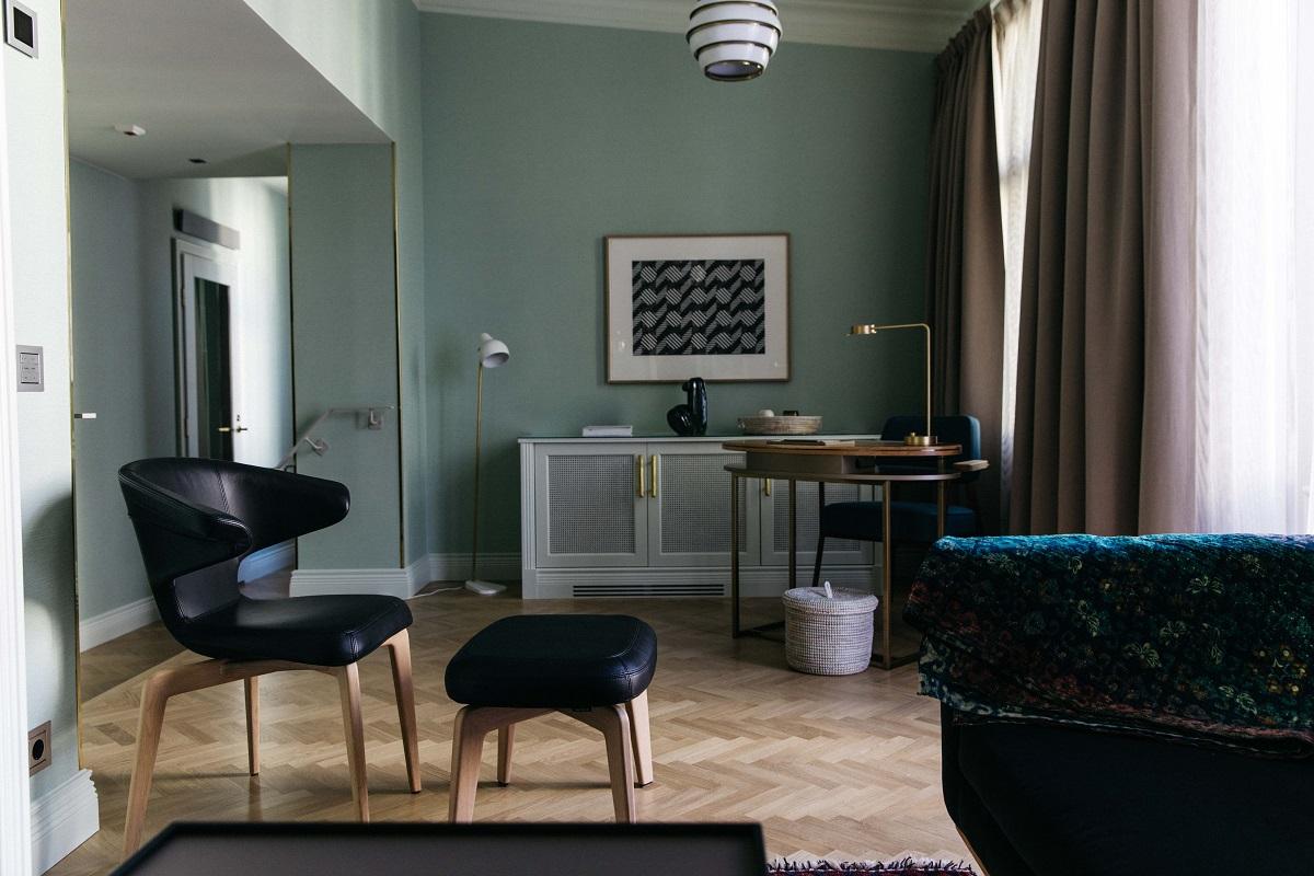 The Master Salon of the Finlandia Suite Overlooking Old Church Park