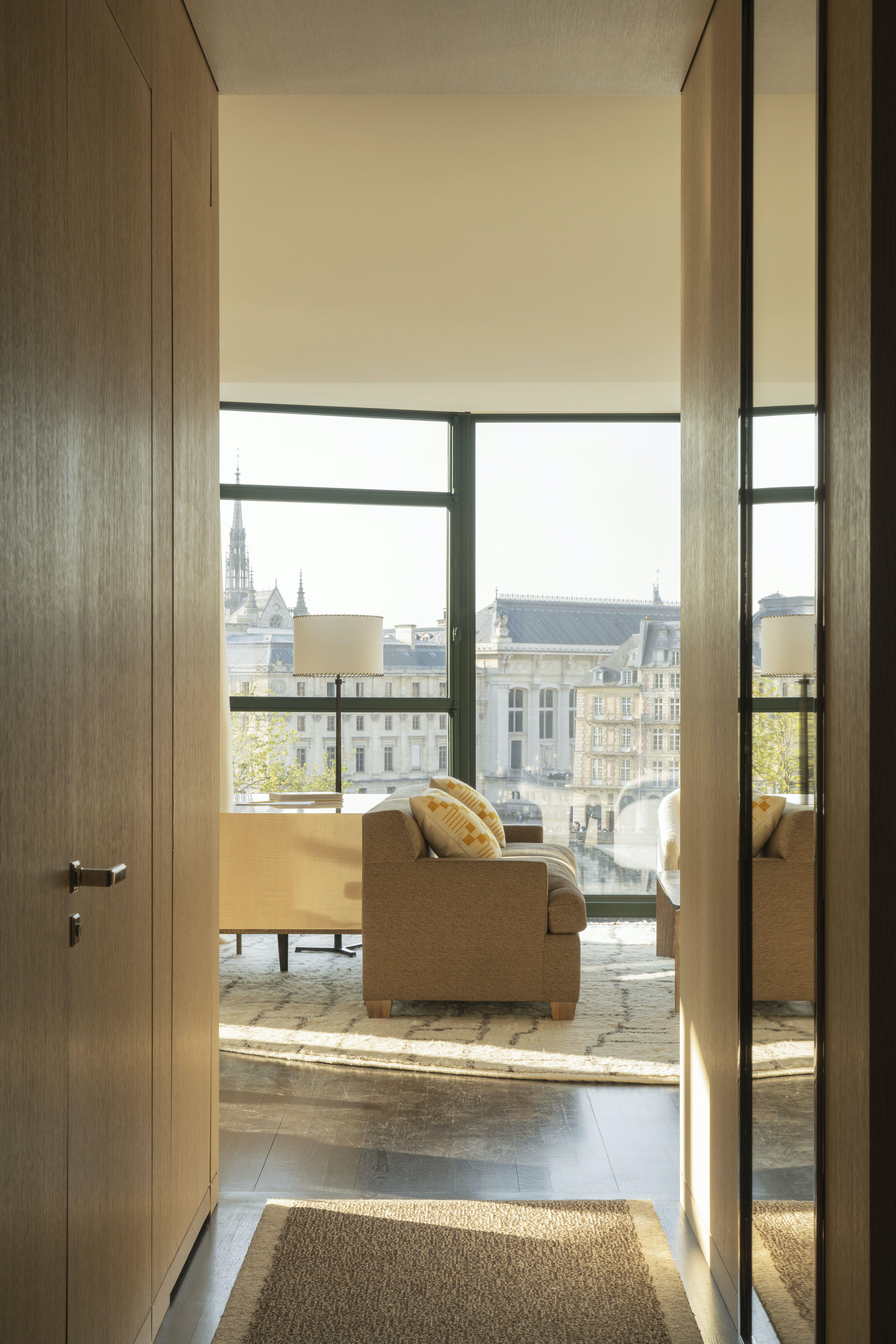 Notre-Dame Suite with panoramic view of Paris