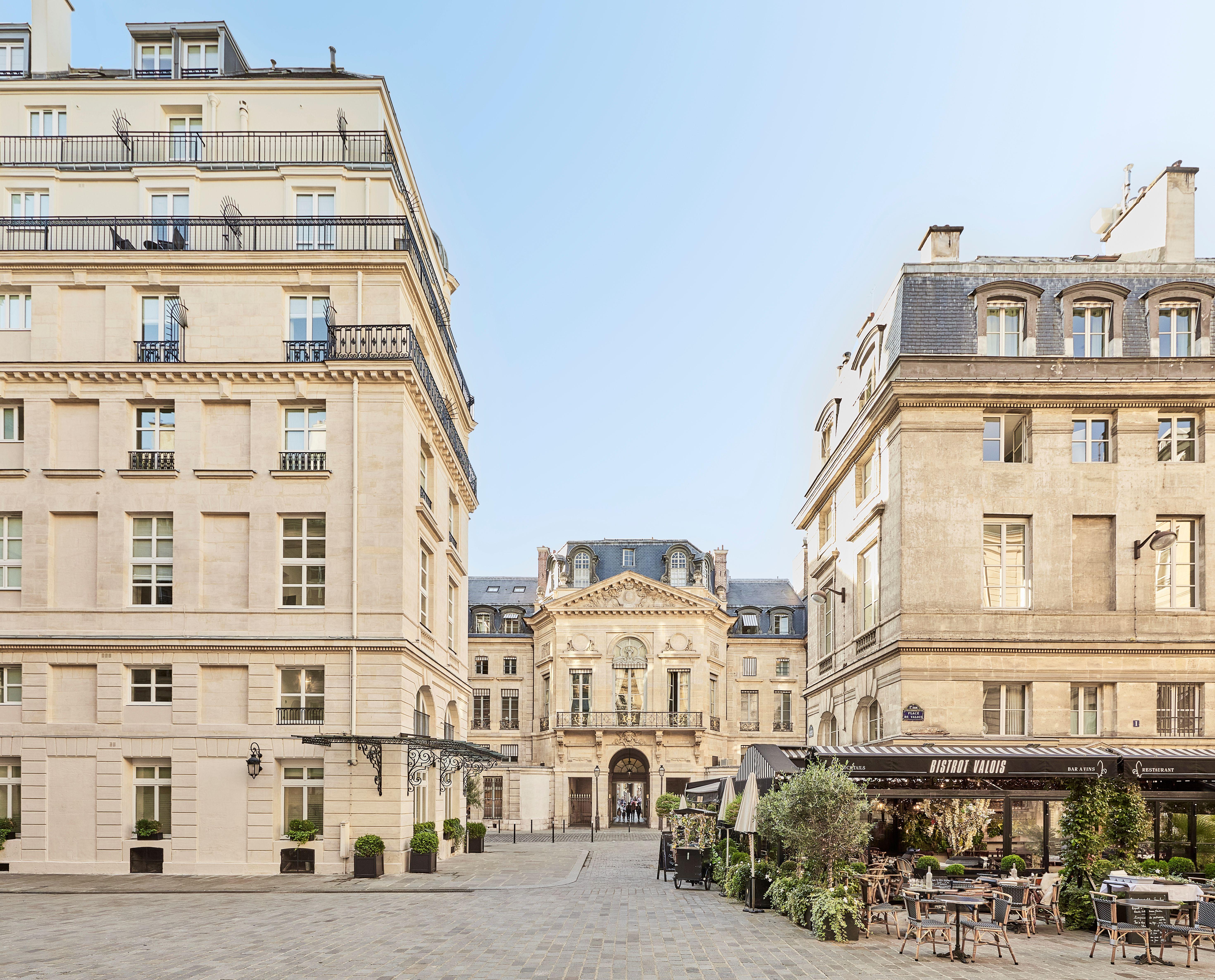 Charming Place de Valois courtyard next to Grand Hotel du Palais Royal