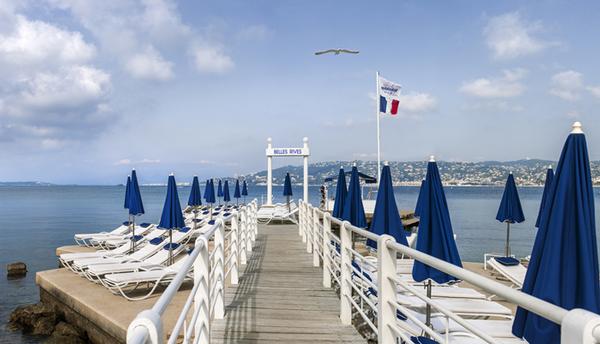 Plage Belles Rives private beach club and pontoon on the Mediterranean Sea