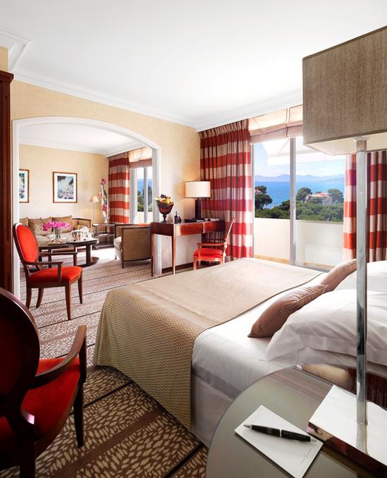 Panoramic Sea View Suite and balcony