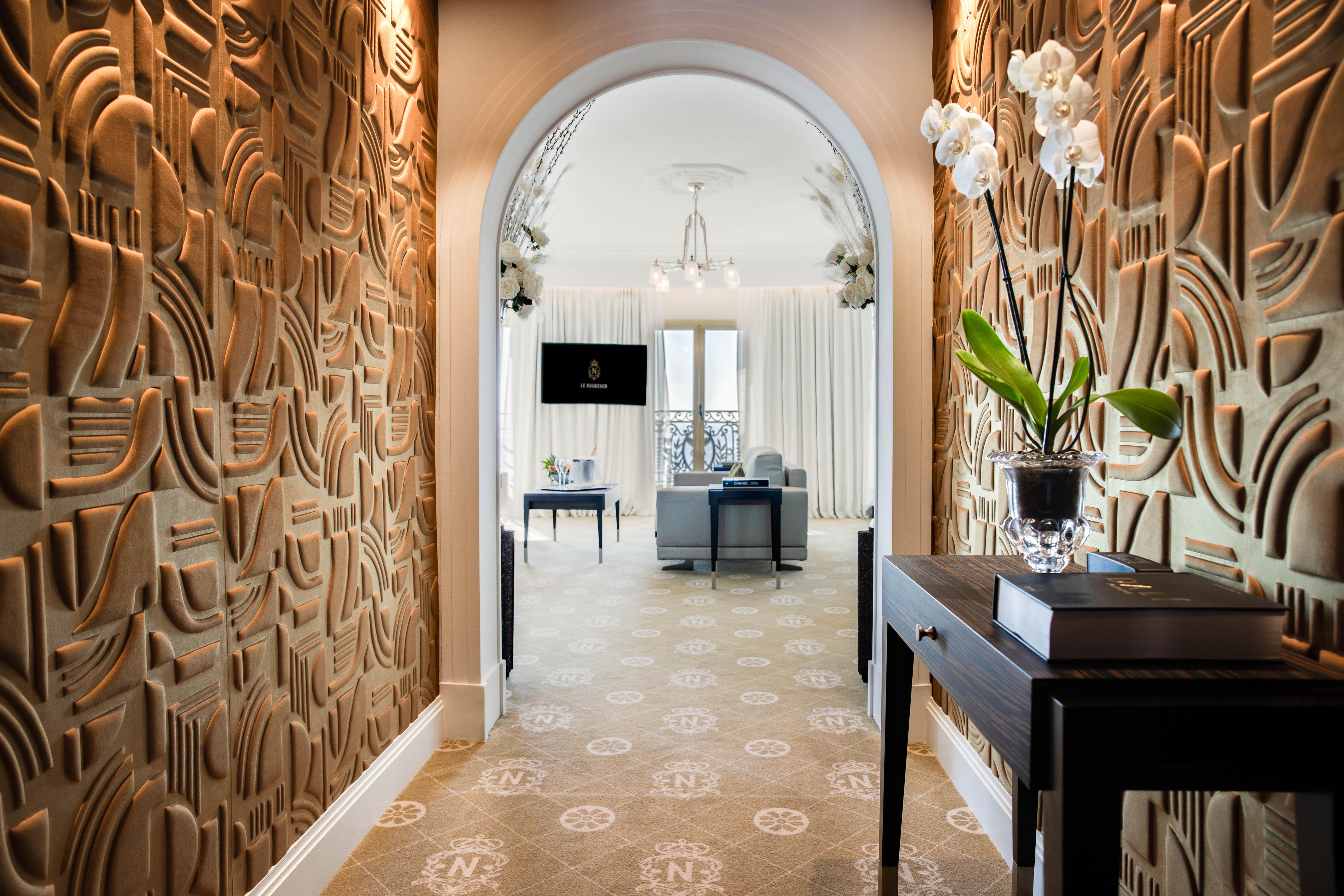 Suite des Anges with museum artwork and Mediterranean sea views