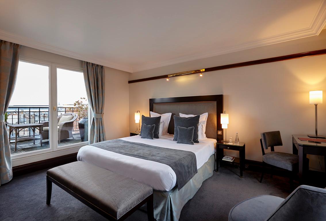 Panoramic Penthouse Suite terrace overlooking Paris