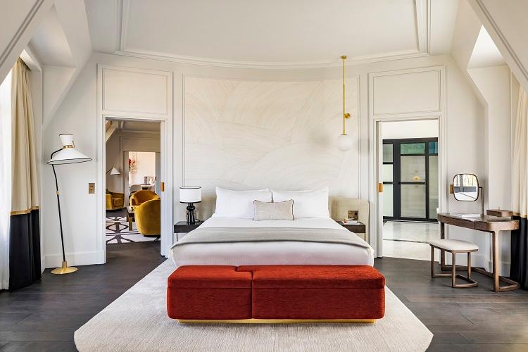 Suite Honoré Master Bedroom