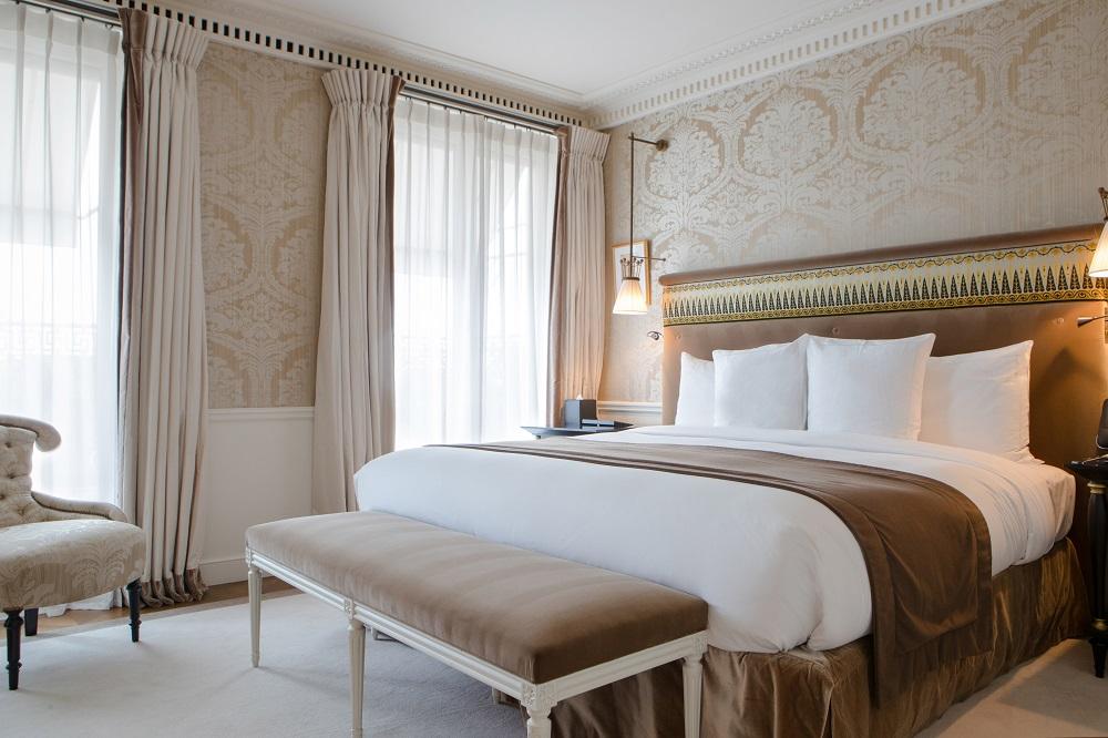 Grand Palais Suite Salon