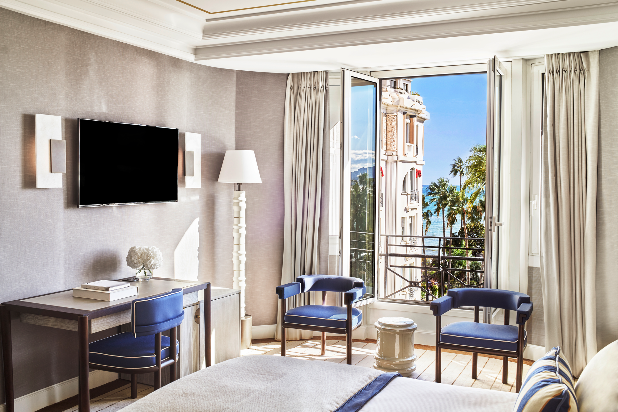 Prestige Sea View Room private balcony facing the Bay of Cannes
