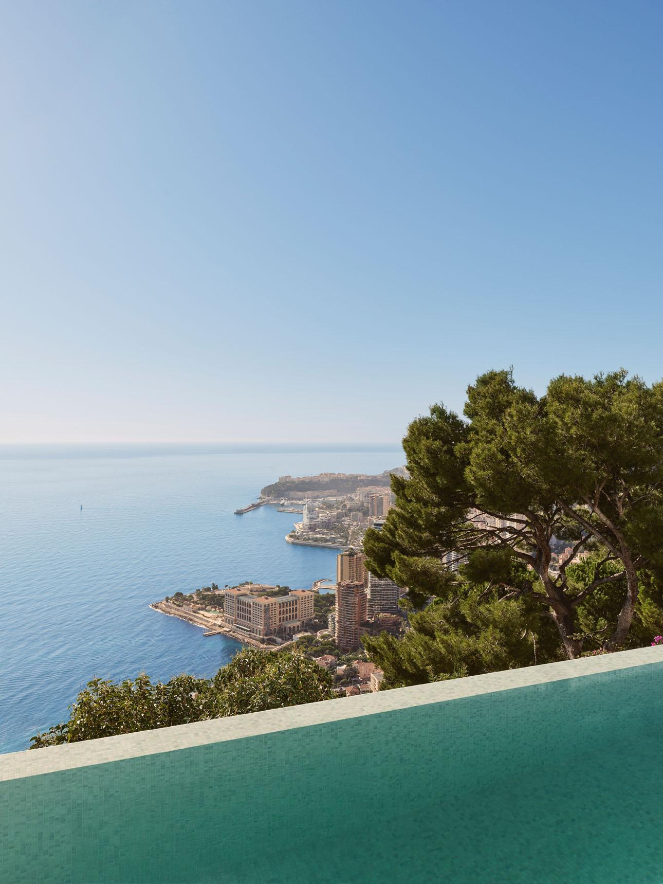 Infinity Pool Duplex Suite with Private Pool on Terrace