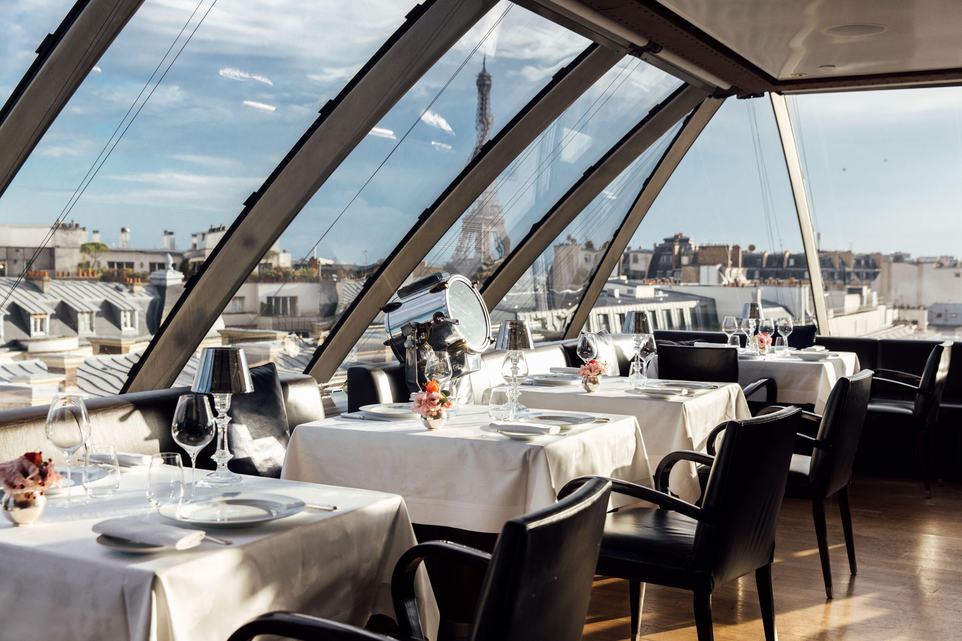 Two-Michelin-Starred L'Oiseau Blanc Rooftop Restaurant