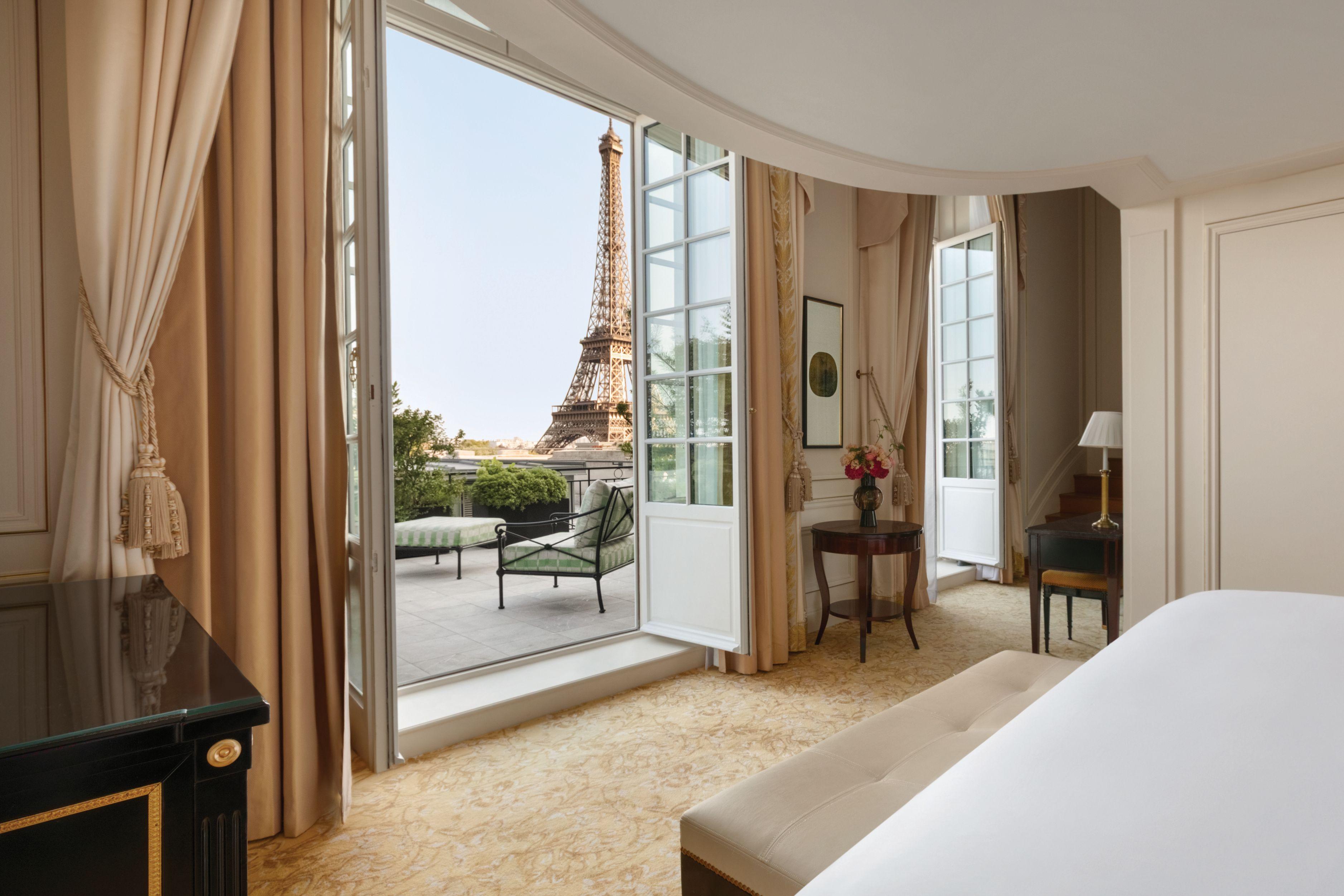 Duplex Eiffel Terrace Suite with Front Row Iron Lady Views