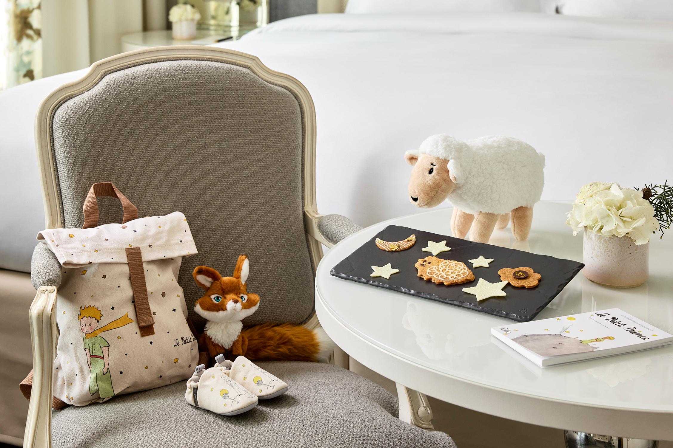 Faubourg Suite with Couture Decor