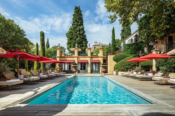 Villa Gallici Heated Outdoor Swimming Pool in Cypress Garden