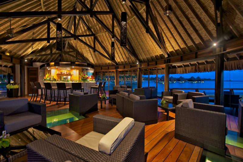 Hotel Kia Ora Resort Lagoonfront Sun Terrace and Horizon