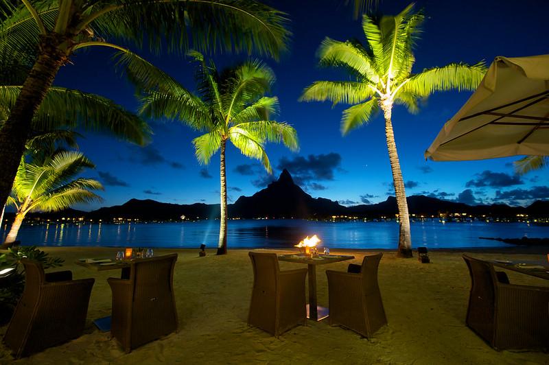 Sands Restaurant Evening Beach Dining