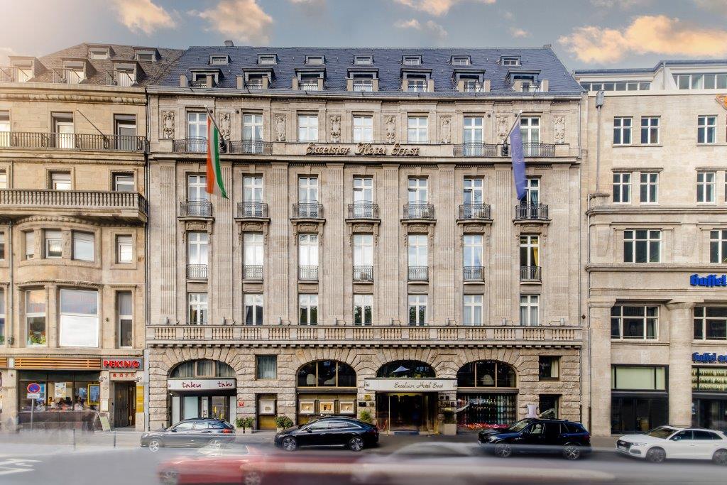 Excelsior Hotel Ernst historic grand hotel facing Cologne Cathedral