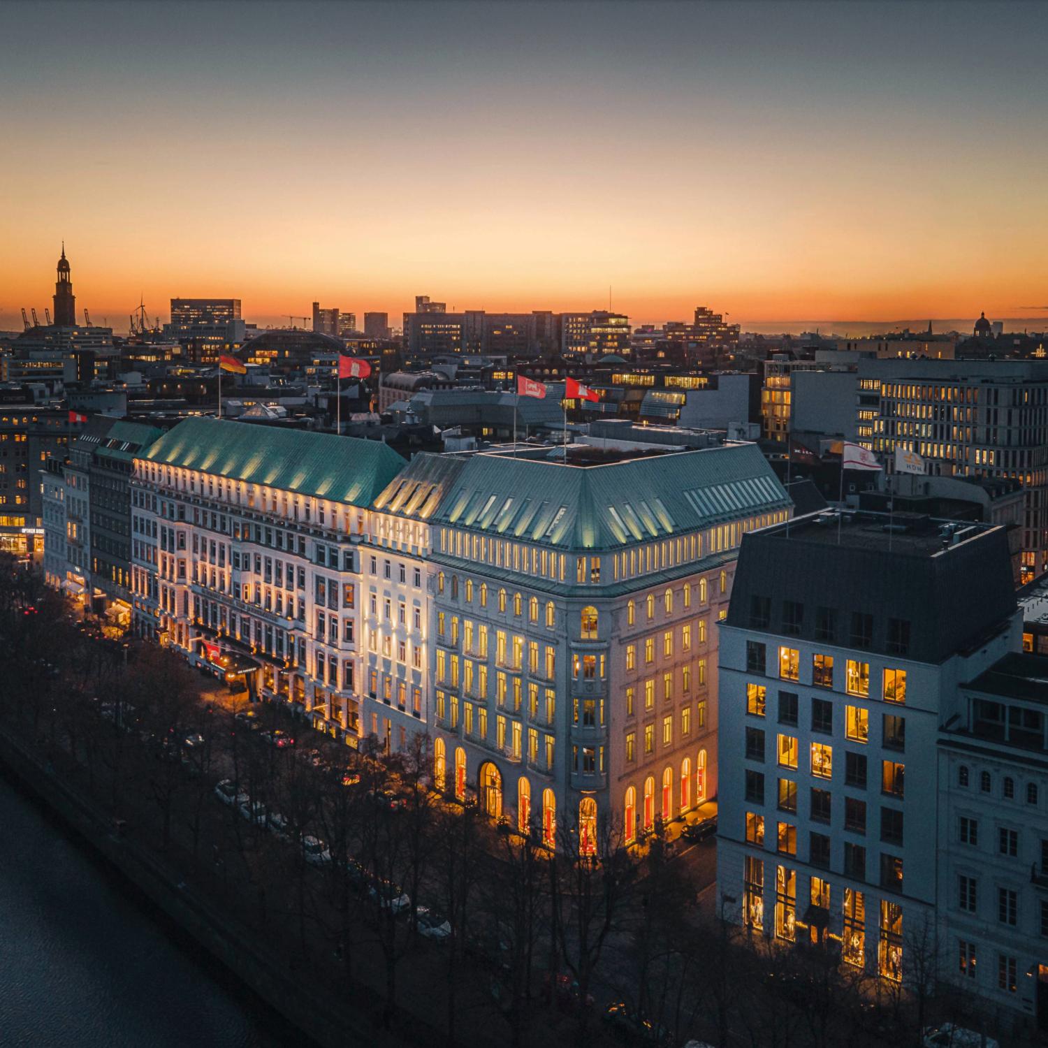Fairmont Hotel Vier Jahreszeiten grand hotel on Hamburg's Binnenalster Lake