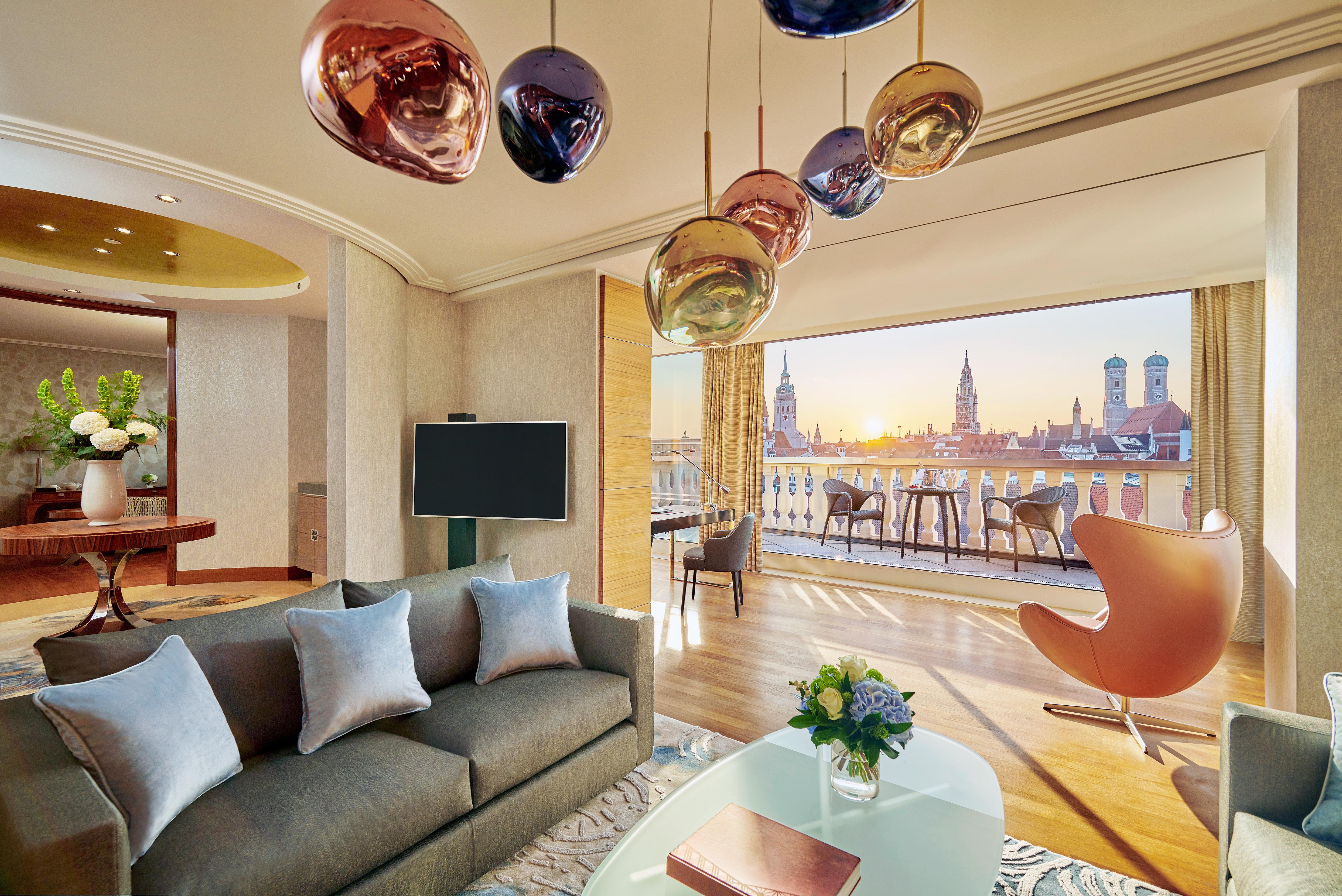 Grand Presidential Suite Living Room