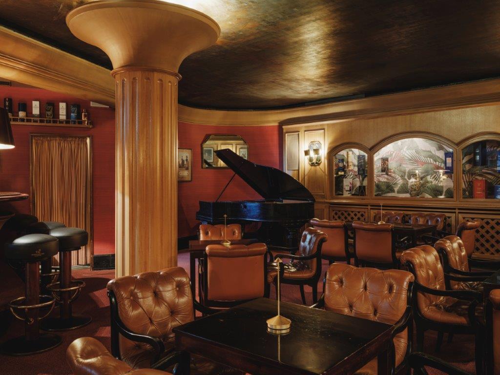 Historic Jimmy's Bar Cocktail Lounge