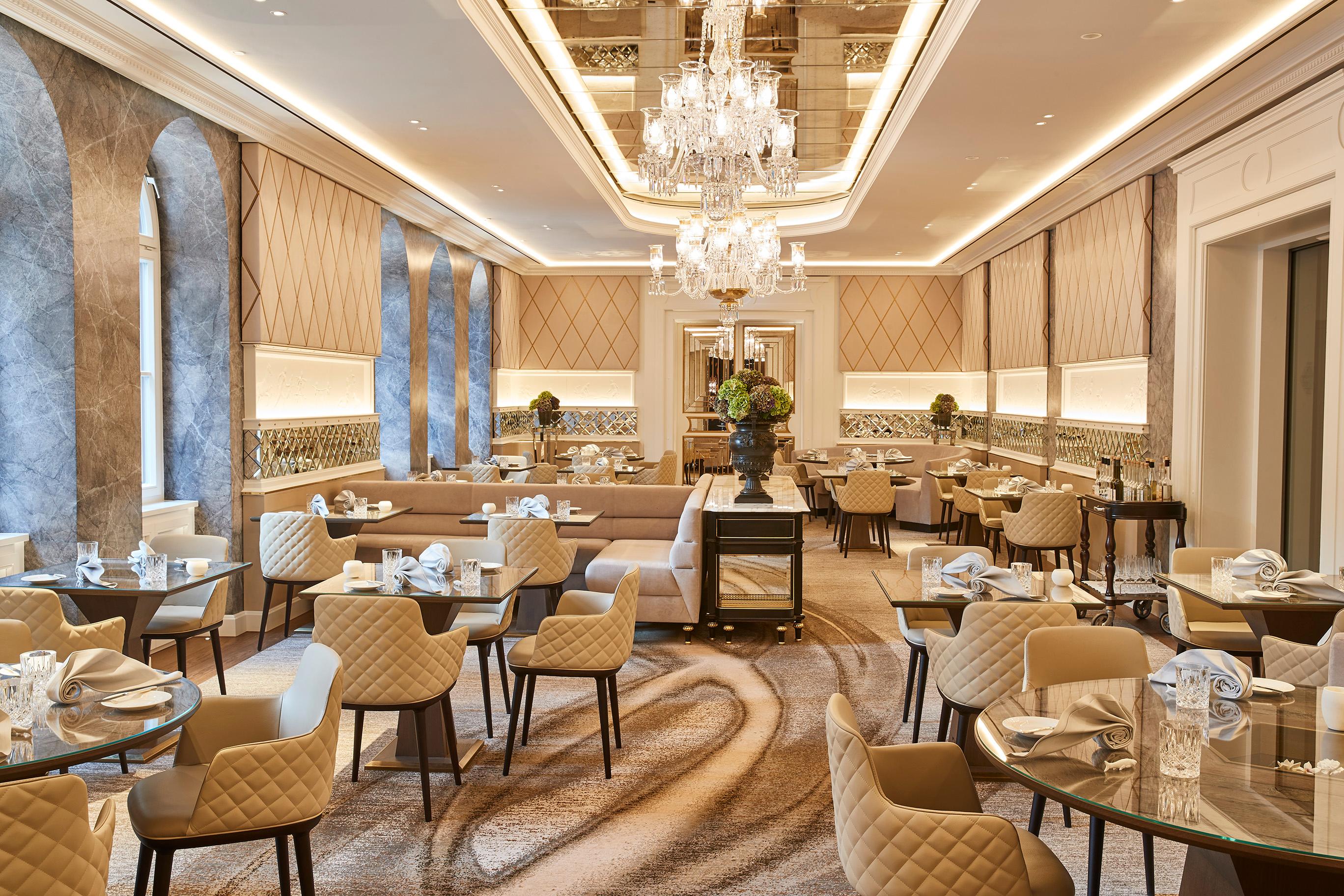 Schwarzreiter Restaurant at Hotel Vier Jahreszeiten Kempinski Munich