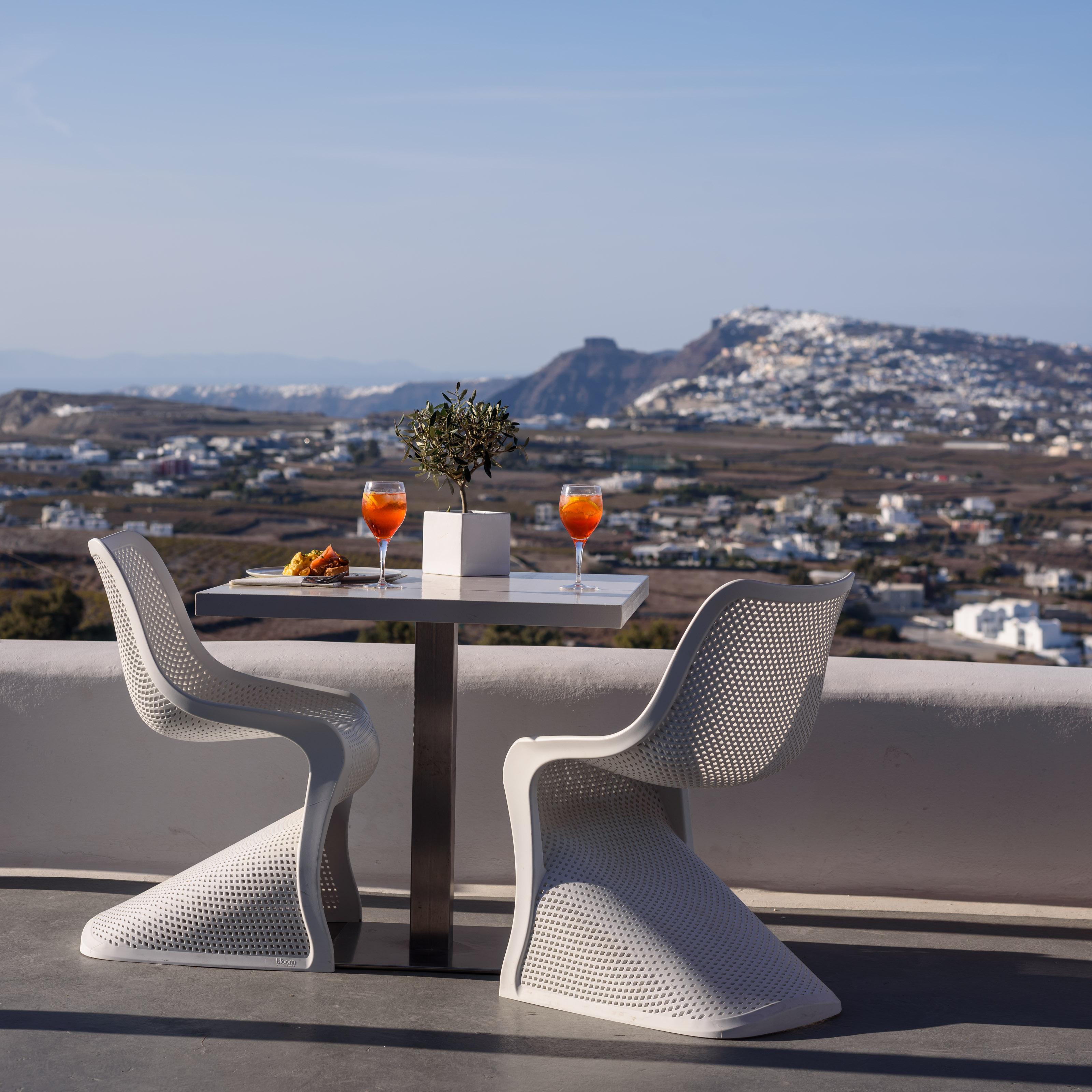 Carpe Diem Luxury Suite Minimalist Cycladic Interior