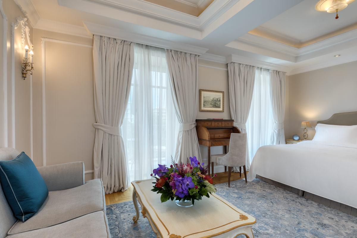 Deluxe Room Athens City View at King George