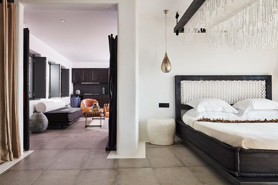 Grand Majestic Retreat Suite with Private Pool and Sun Terrace Overlooking the Aegean