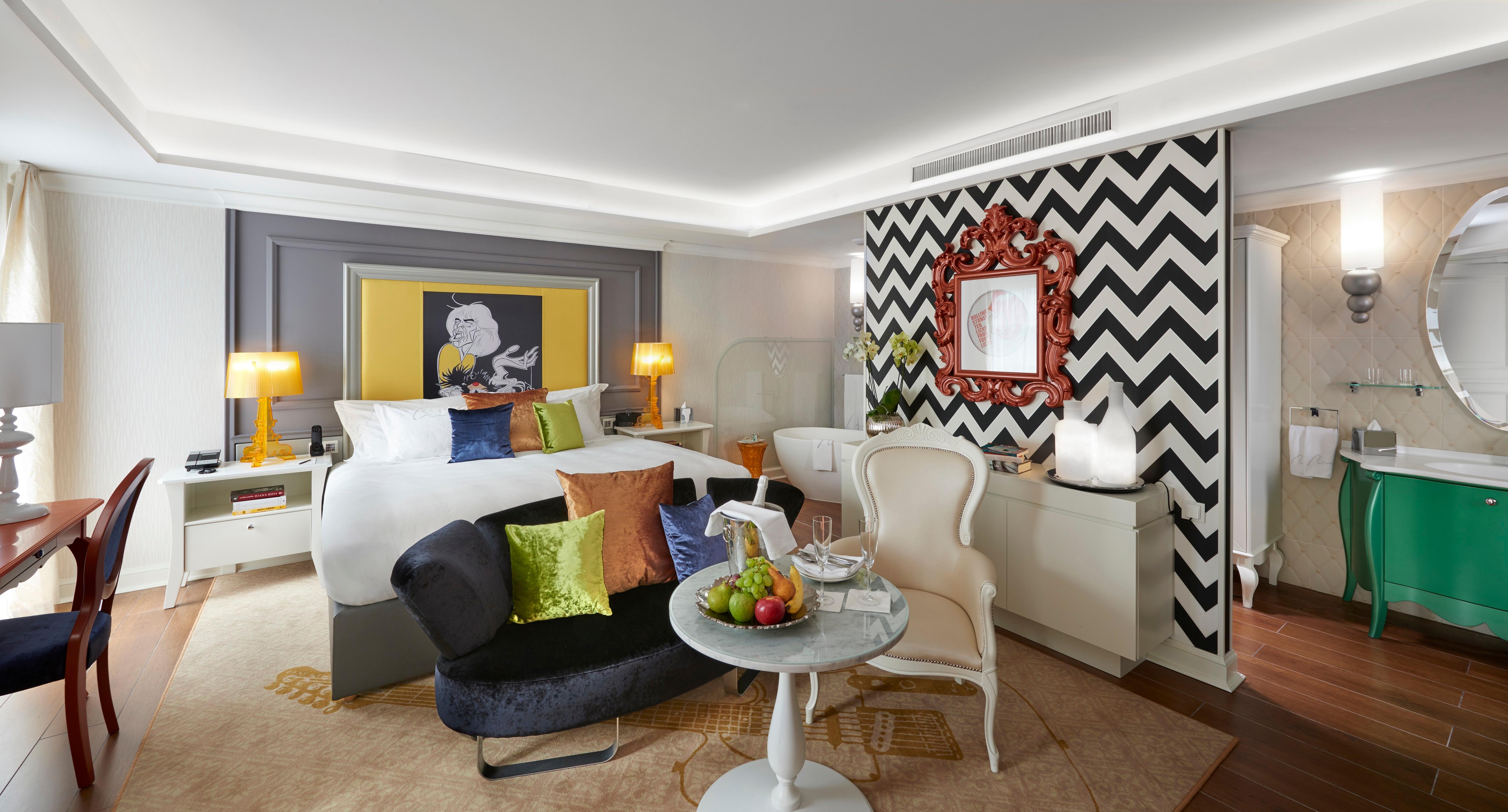 Aria Signature Room Contemporary Wing