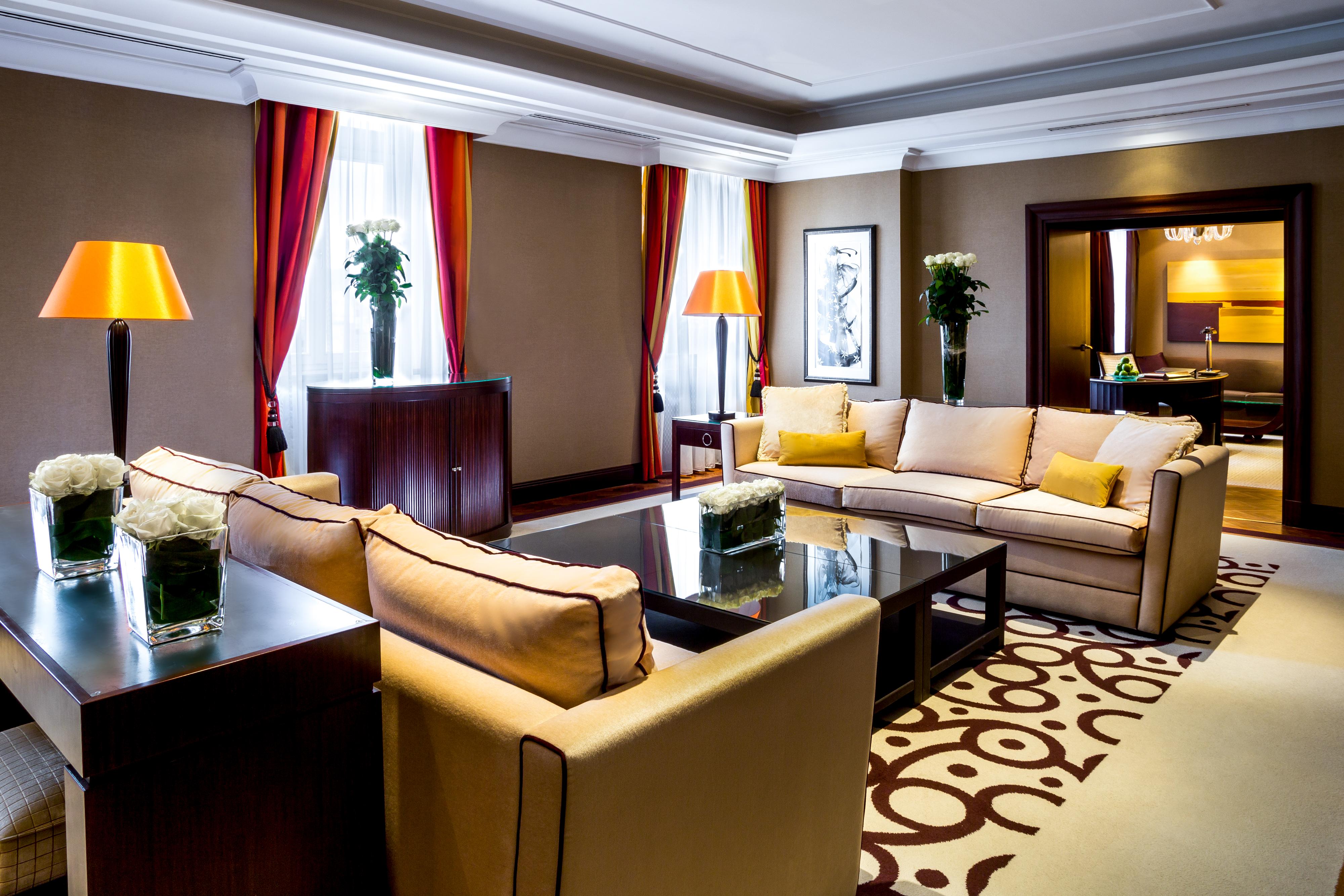 Presidential Suite Grand Living Salon