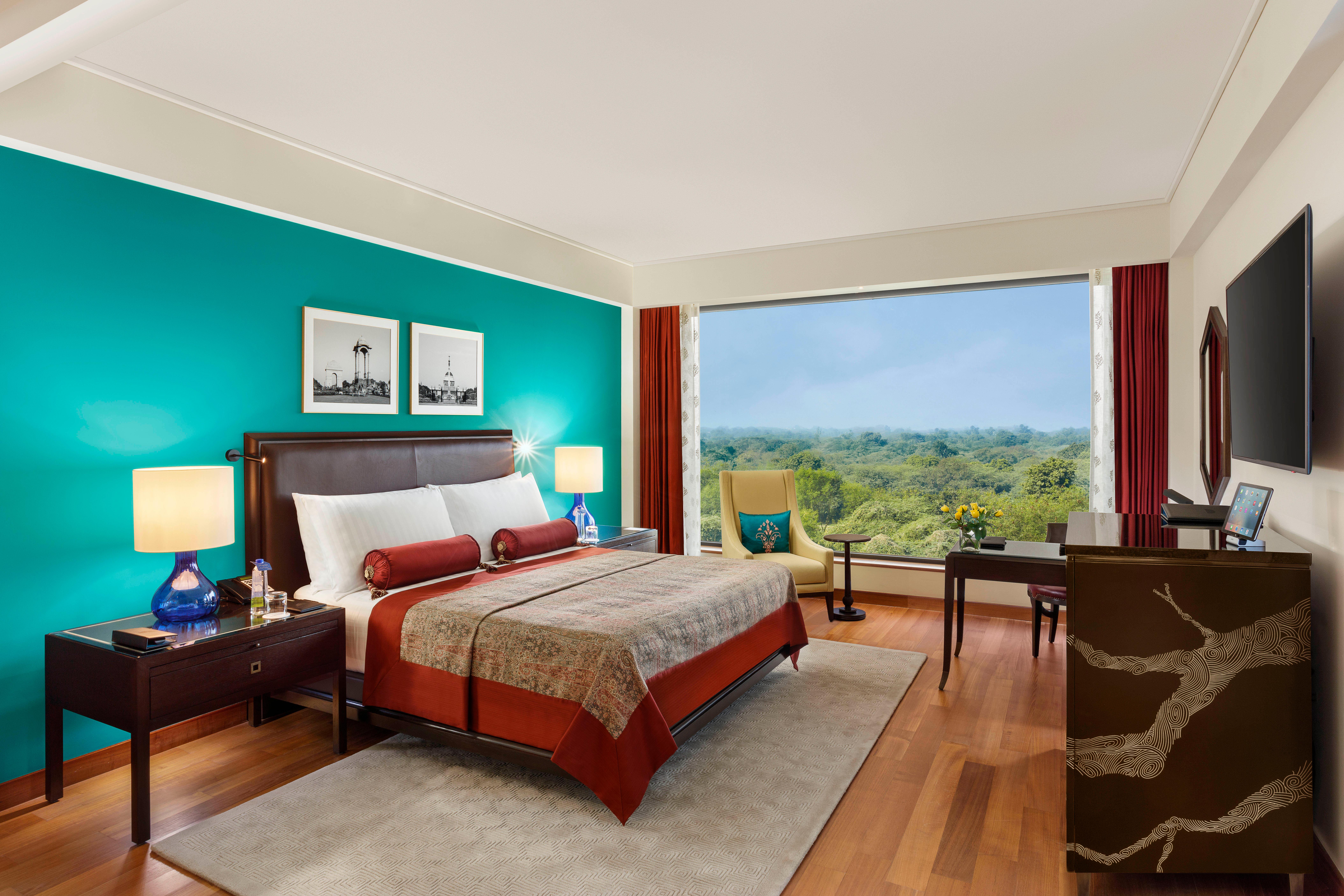 Premier Room with Golf Course Panoramas