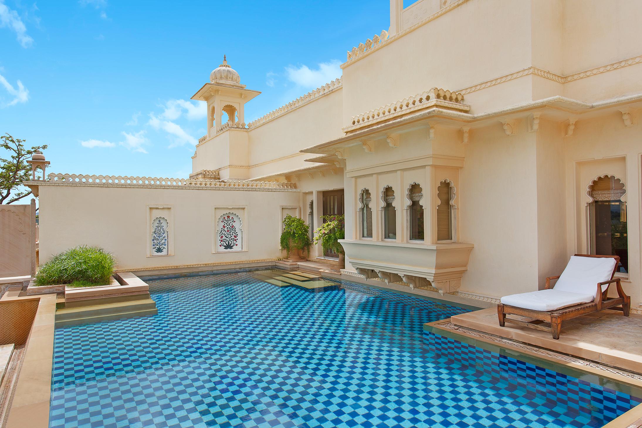 Luxury Suite Private Heated Swimming Pool