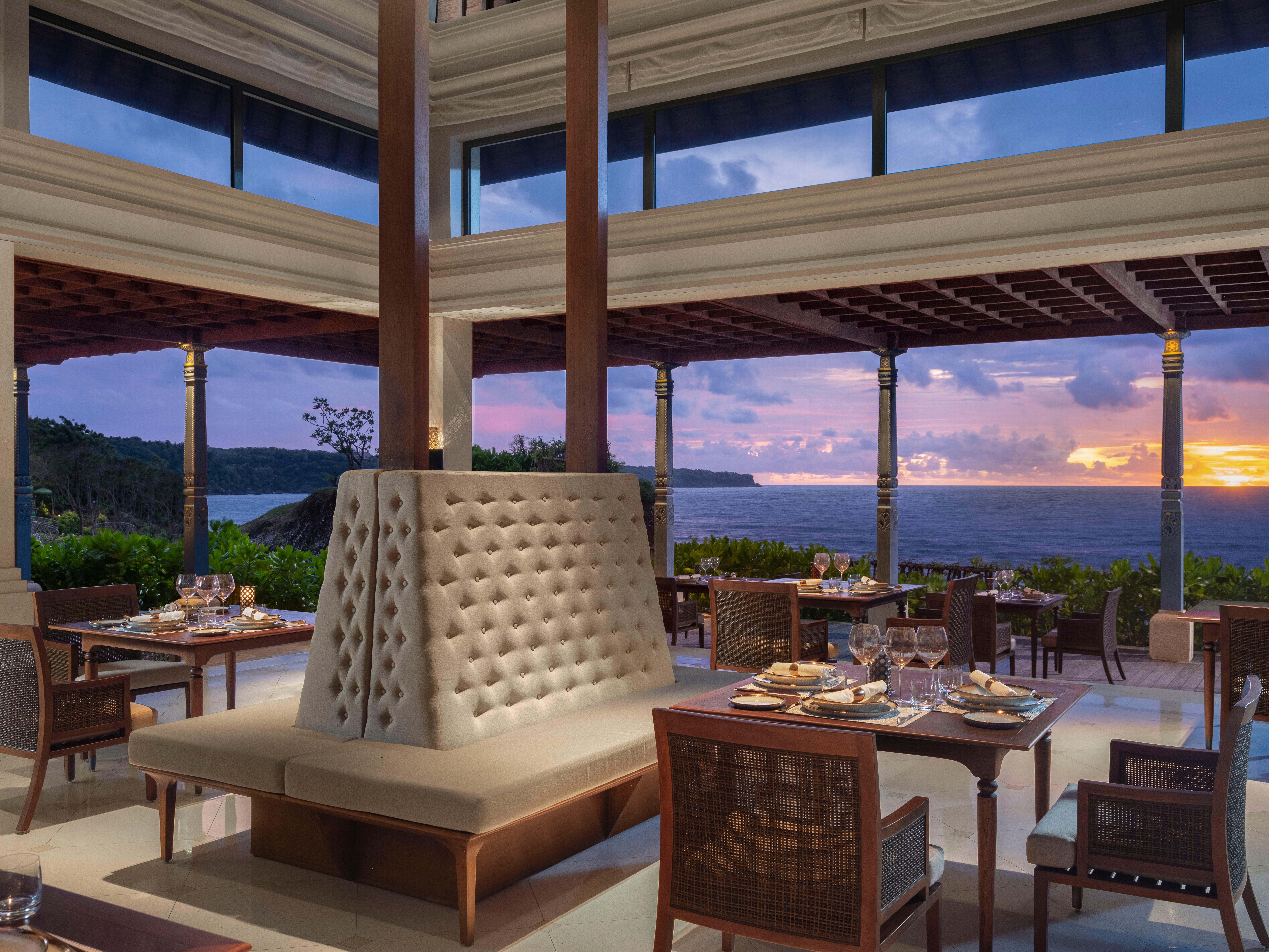 Sunset Dining at AKASA