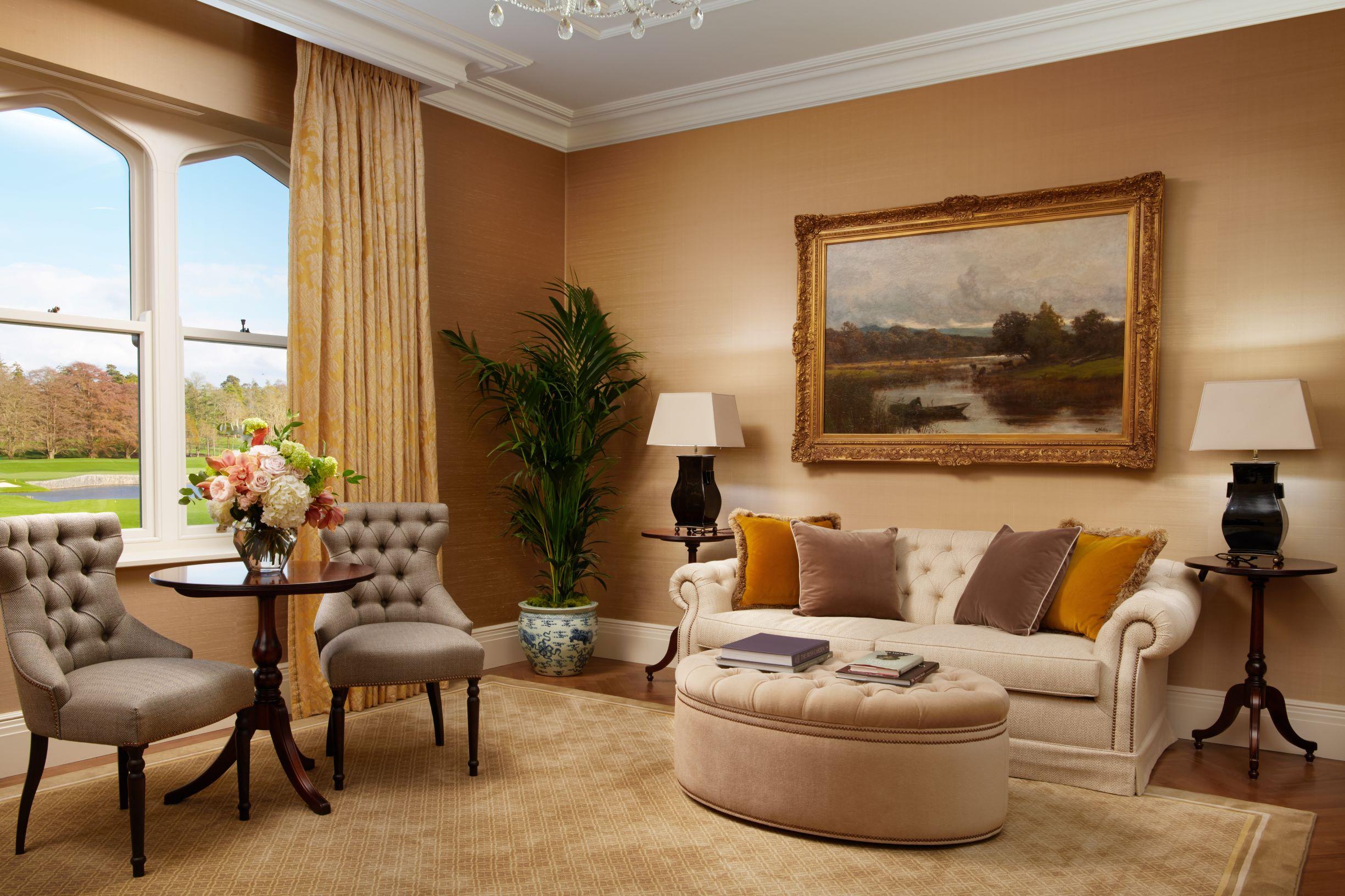 One-Bedroom Manor Suite Living Room with River and Parkland Views