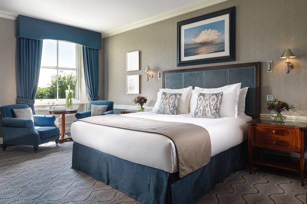 Heritage Parkview Guestroom Framing Panoramic Picture-Window Vistas of St. Stephen's Green