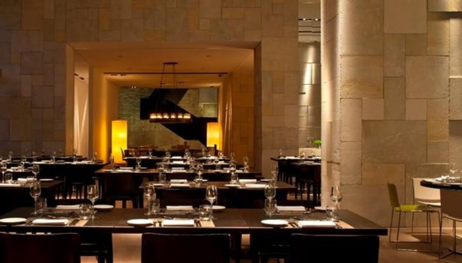The Dining Room Live Cooking Stations & Sumptuous Daily Breakfast