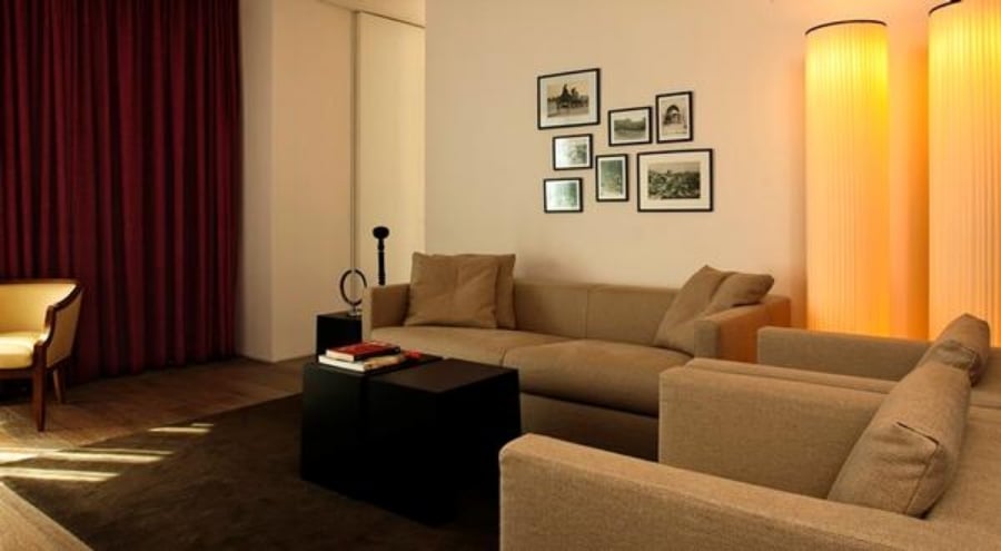 Expansive Residence Suite with Double-Basin En-Suite Bathroom