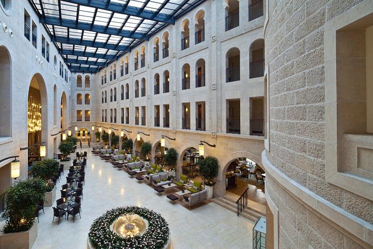 Grand Atrium Promenade